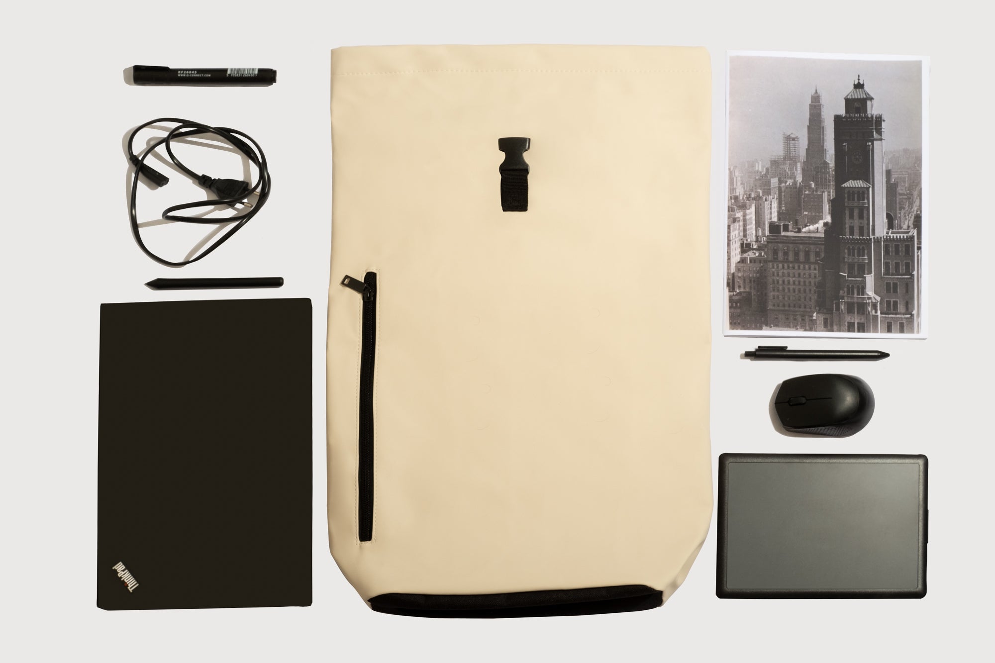 Modern stílusú hátizsák laptop zsebbel (Edvard Munch - Madonna)
