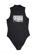 Női ujjatlan magasnyakú body (  Robert Capa - A milicista halála )