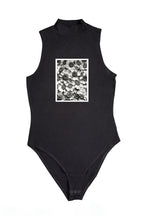 Női ujjatlan magasnyakú body (Karl Blossfeldt - Achillea Clypeolata)