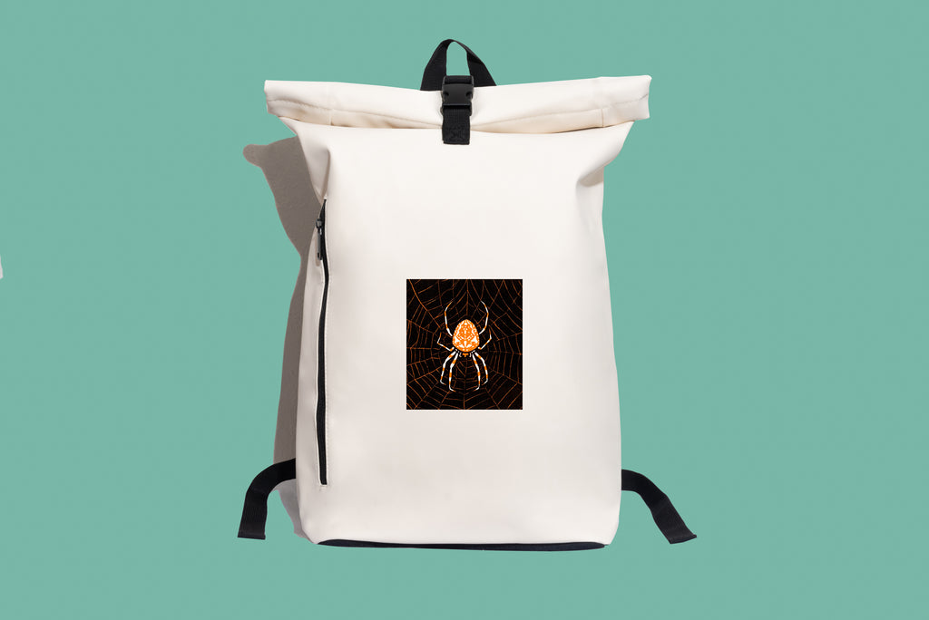 Modern stílusú hátizsák laptop zsebbel (Julie de Graag - Spider in web)