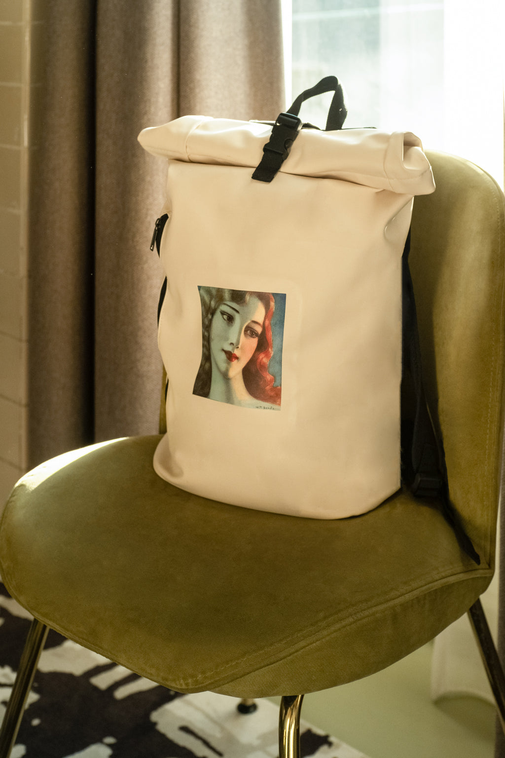 Modern stílusú hátizsák laptop zsebbel (Eadweard Muybridge - A galloping horse and rider)