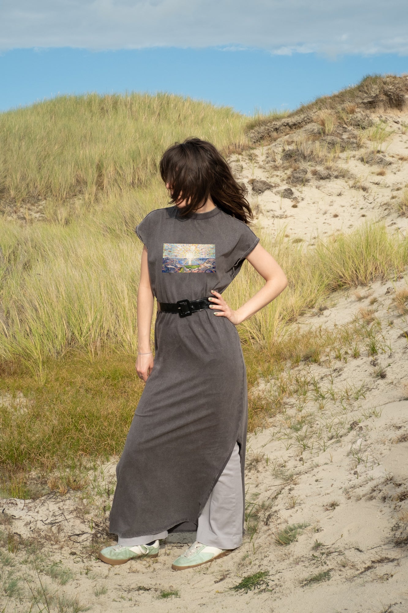 Hosszú női ruha (Edvard Munch - The Sun)