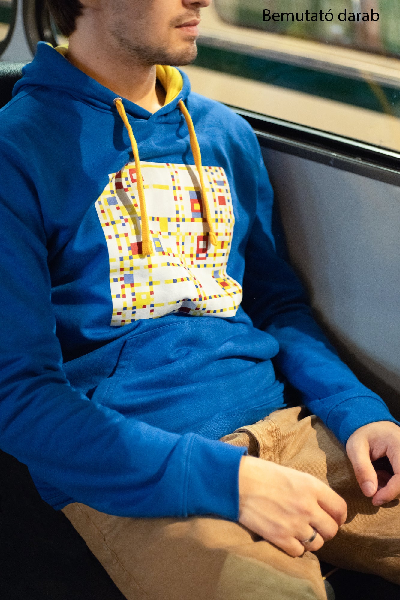 Kapucnis pulóver (Charles Demuth - O'Keefe)